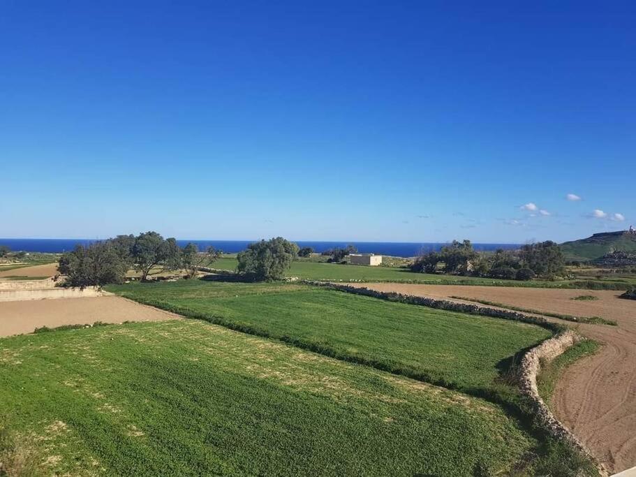 Farmhouse Villa With Large Pool And Garden In Gozo Għarb Eksteriør billede