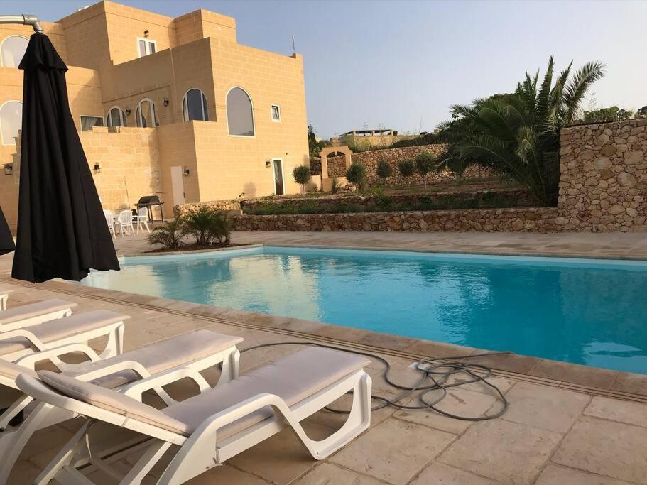 Farmhouse Villa With Large Pool And Garden In Gozo Għarb Eksteriør billede