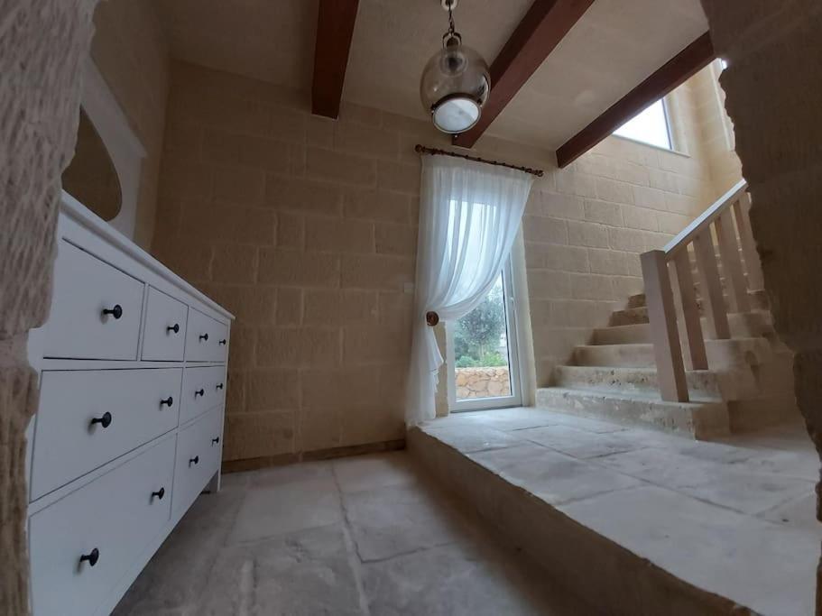 Farmhouse Villa With Large Pool And Garden In Gozo Għarb Eksteriør billede