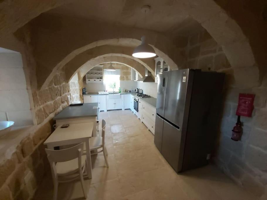 Farmhouse Villa With Large Pool And Garden In Gozo Għarb Eksteriør billede