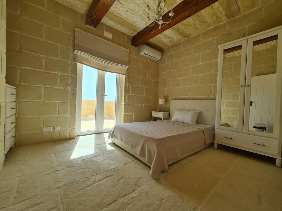 Farmhouse Villa With Large Pool And Garden In Gozo Għarb Eksteriør billede