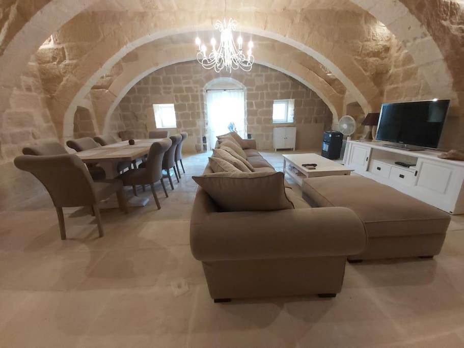 Farmhouse Villa With Large Pool And Garden In Gozo Għarb Eksteriør billede