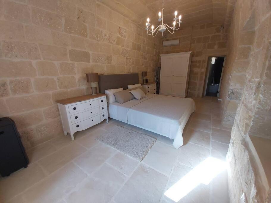 Farmhouse Villa With Large Pool And Garden In Gozo Għarb Eksteriør billede